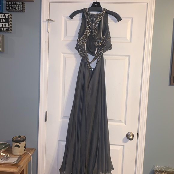Prom Dress! - Picture 3 of 4